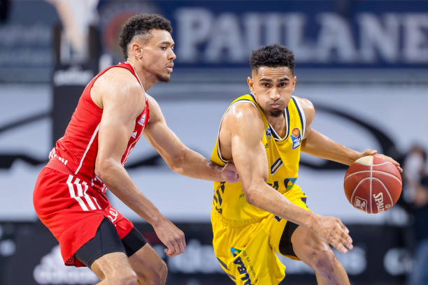 与萨拉赫不 与萨拉赫不